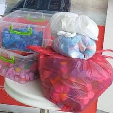 CitroënAlgérie collects corks in partnership with Enfants de la Lune for the "1 cork, 1 smile" campaign.